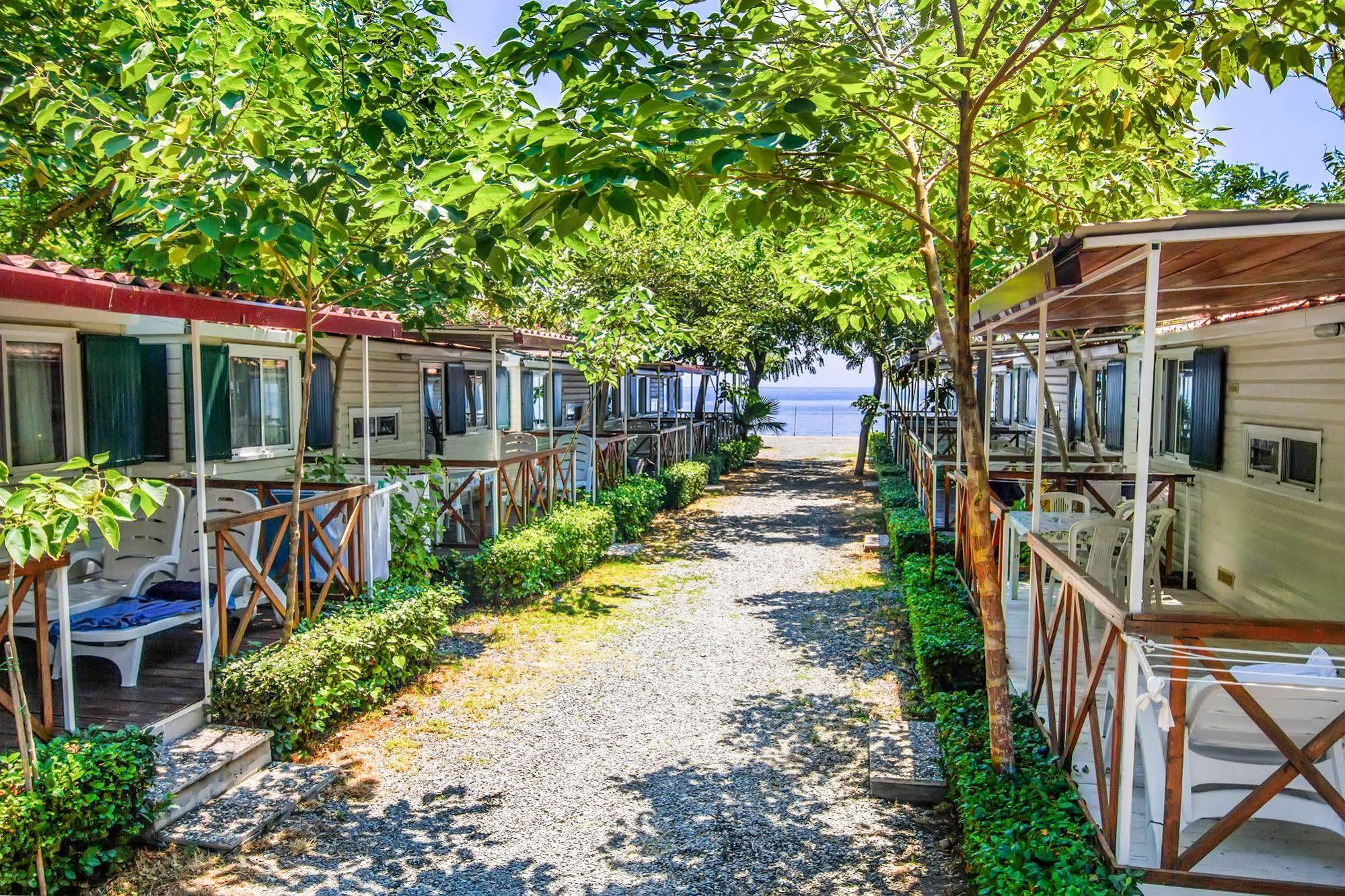 Camping La Focetta Sicula Sant'Alessio Siculo Ngoại thất bức ảnh